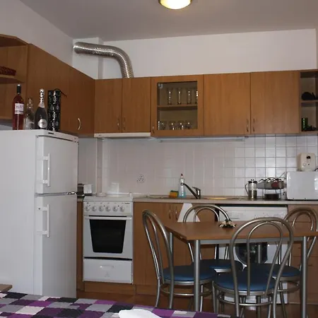 Appartement Moni *